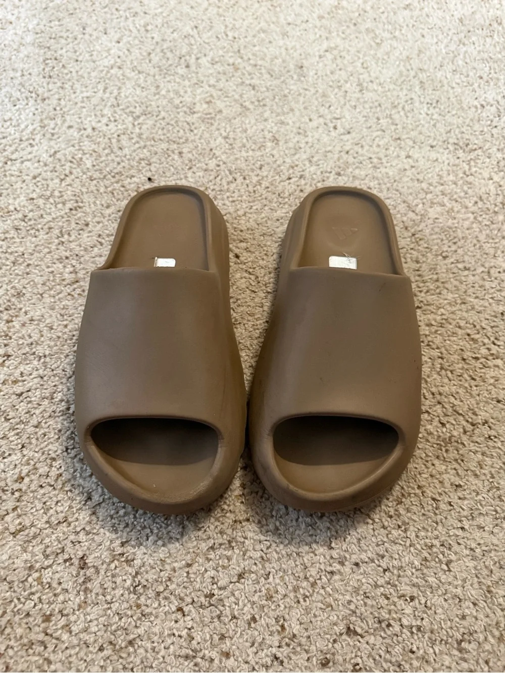 Yeezy Slide Sandals in Earth Brown